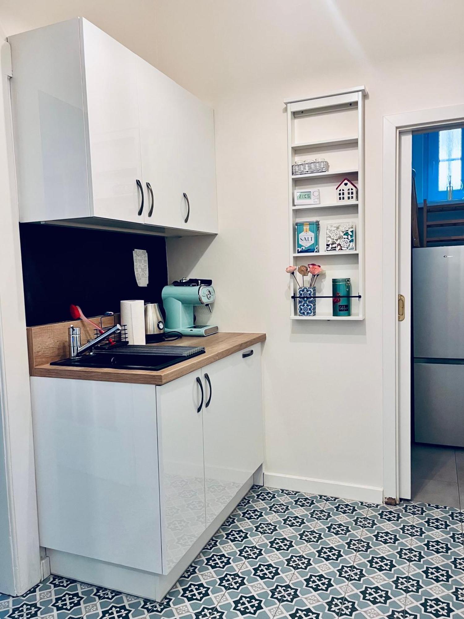 Moderni Apartman Na Hluboke V Praze - Idealni Pro 4 Prague Exterior photo
